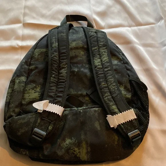 Fabletics Backpack - Picture 6 of 6